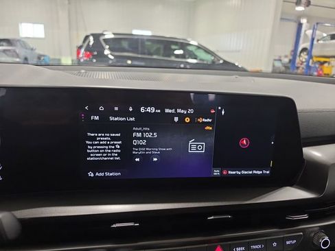 Used 2025 Kia Telluride S AWD/4WD image 13