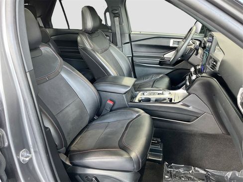 Used 2024 Ford Explorer ST w/ Equipment Group 401A image 30