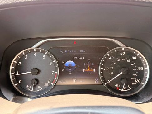 Used 2022 Nissan Frontier SV AWD/4WD image 23