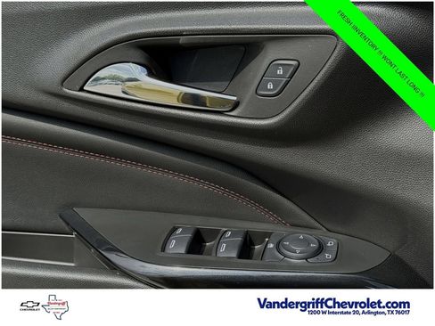 Certified 2025 Chevrolet Trax RS w/ Driver Confidence Package FWD image 18