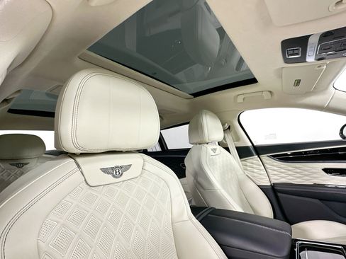 Certified 2024 Bentley Flying Spur Azure image 22