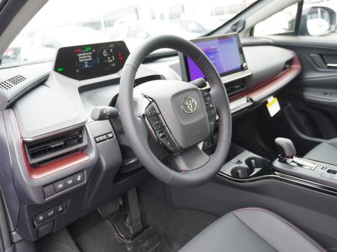 New 2026 Toyota Prius Plug-In Hybrid FWD image 21