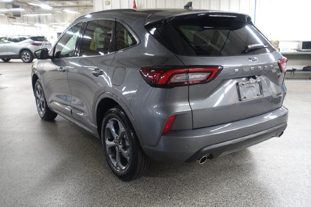 Used 2024 Ford Escape ST-Line Select w/ Tech Pack #2 AWD/4WD image 5