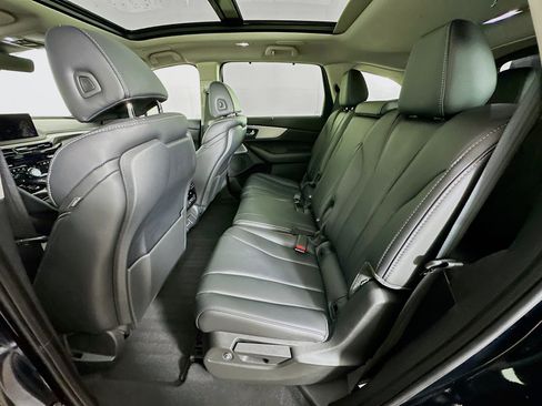 Used 2025 Acura MDX SH-AWD w/ Technology Package image 29