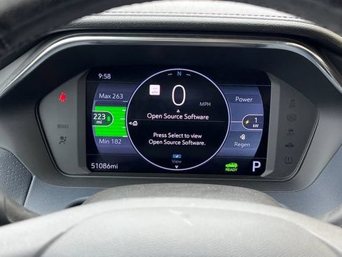 Used 2022 Chevrolet Bolt EUV Premier w/ Sun & Sound Package FWD image 32
