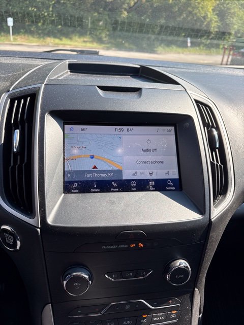 Used 2020 Ford Edge SEL w/ Convenience Package AWD/4WD image 10