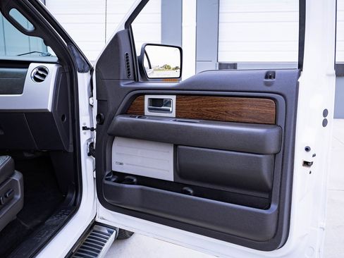 Used 2013 Ford F150 Lariat w/ Luxury Equipment Group image 25