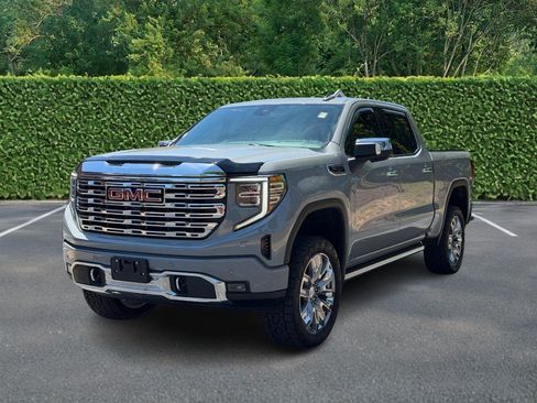 Used 2025 GMC Sierra 1500 Denali w/ Denali Reserve Package AWD/4WD image 8