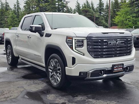 Used 2024 GMC Sierra 1500 Denali Ultimate AWD/4WD image 7