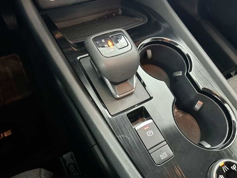 Used 2022 Nissan Rogue SV image 20