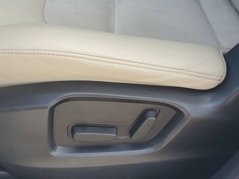 Used 2021 MAZDA CX-5 Touring image 21