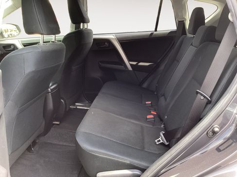 Used 2017 Toyota RAV4 LE FWD image 25