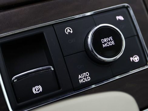 Used 2020 Lincoln Navigator Reserve w/ Equipment Group 208A Reserve AWD/4WD image 31