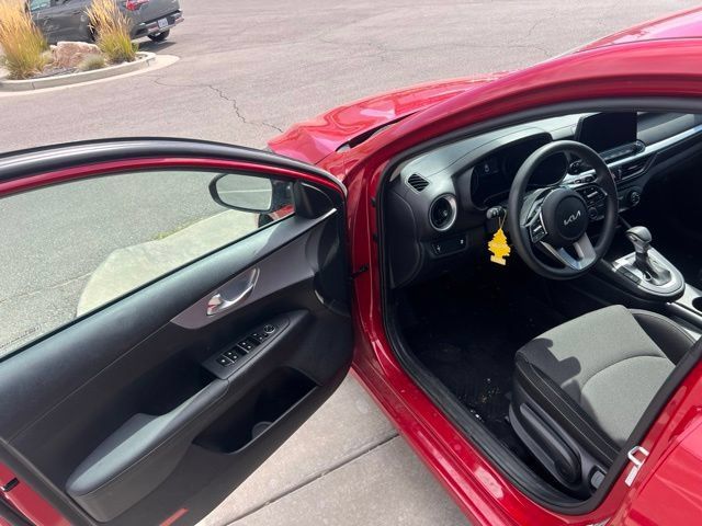 Used 2023 Kia Forte LXS FWD image 15