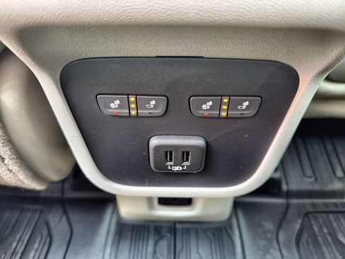 Used 2020 GMC Terrain Denali w/ Denali Premium Package FWD image 35