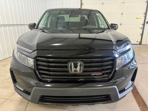 Used 2023 Honda Ridgeline Sport image 3
