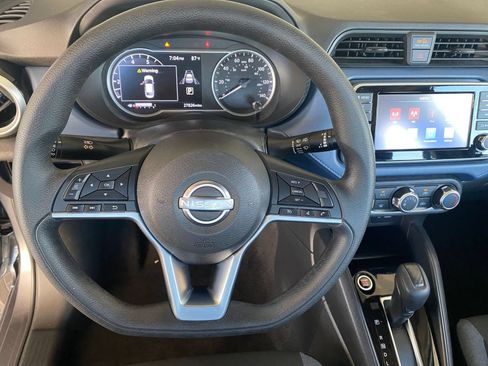 Used 2025 Nissan Versa SV FWD image 28