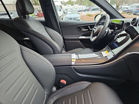 New 2026 Mercedes-Benz GLC 300 GLC 300 image 10