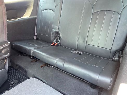Used 2014 Buick Enclave Leather AWD/4WD image 13