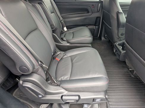 Used 2024 Honda Odyssey Sport image 18