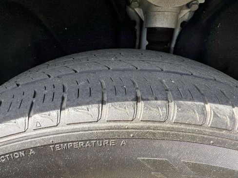 Used 2023 Audi Q5 2.0T Premium w/ Convenience Package image 12