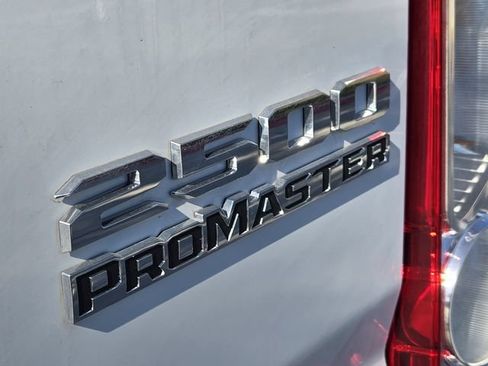 Used 2025 RAM ProMaster 2500 FWD image 10
