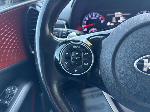 Used 2020 Kia Soul GT-Line Turbo FWD image 19