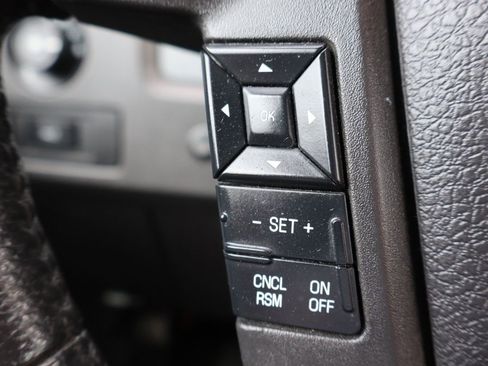 Used 2013 Ford F150 XLT w/ XLT Chrome Pkg AWD/4WD image 29