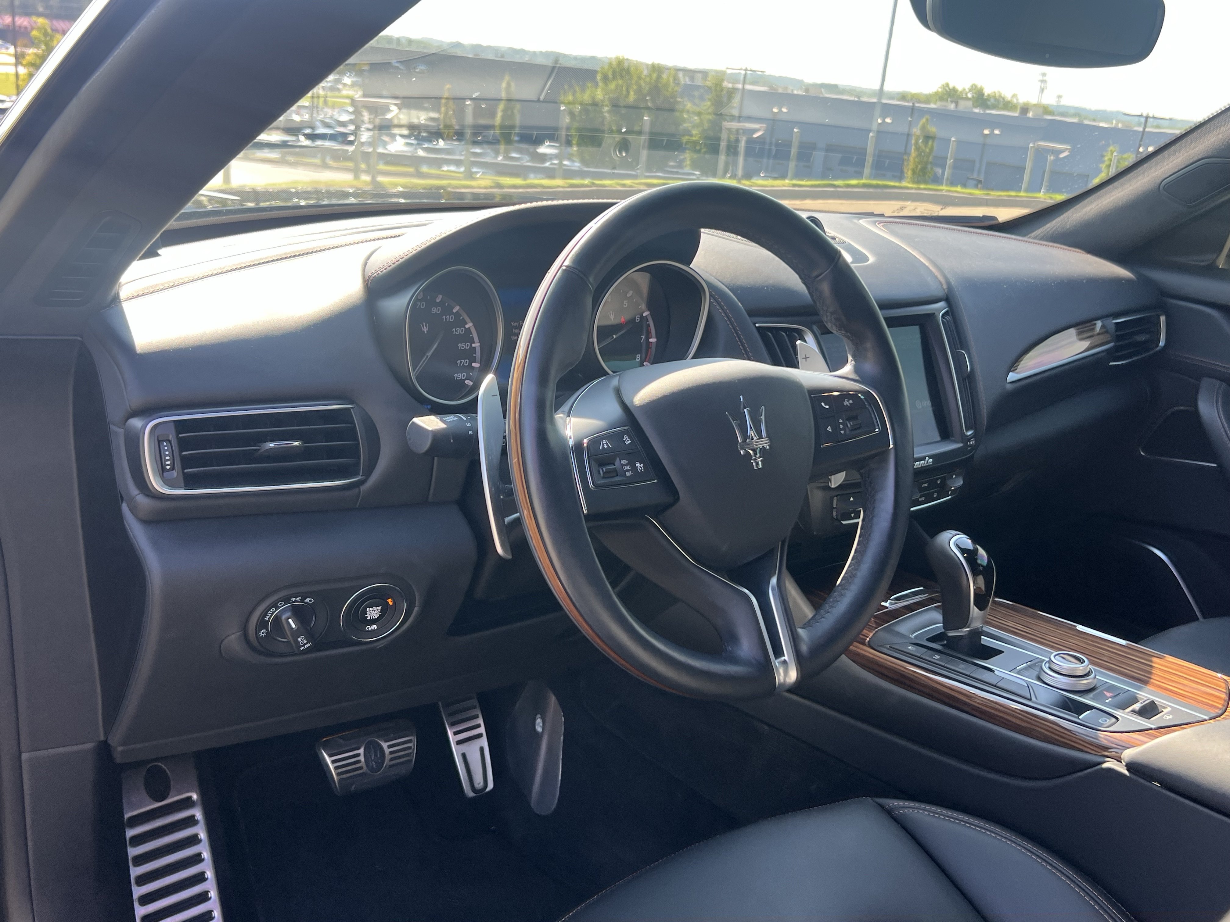 Used 2017 Maserati Levante S AWD/4WD image 19