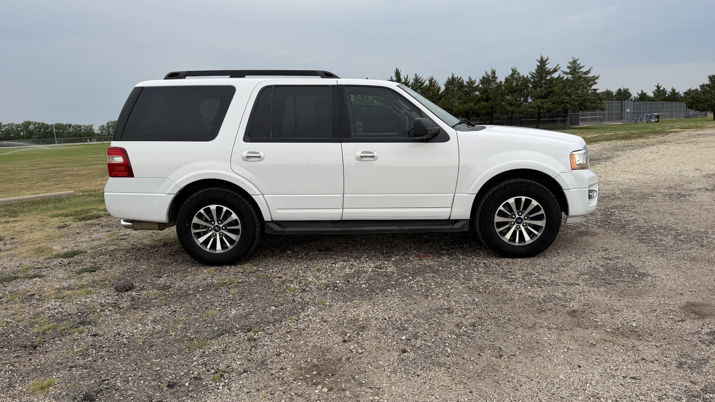 Certified 2017 Ford Expedition XLT AWD/4WD image 2