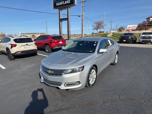 Used 2019 Chevrolet Impala LT image 3
