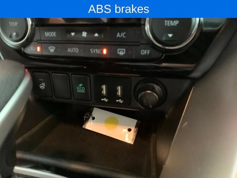 Used 2024 Mitsubishi Eclipse Cross SEL AWD/4WD image 10