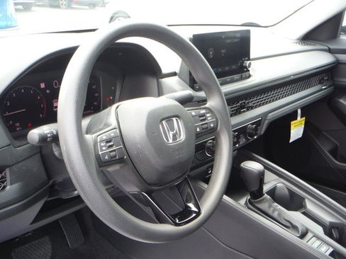 Used 2023 Honda Accord LX image 10