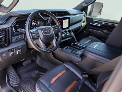 Used 2024 GMC Sierra 2500 AT4 w/ AT4 Premium Plus Package AWD/4WD image 13