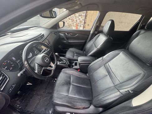 Used 2018 Nissan Rogue SL image 38