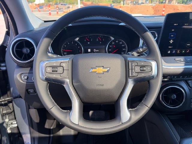 New 2026 Chevrolet Blazer LT w/ Sound & Technology Package AWD/4WD image 25