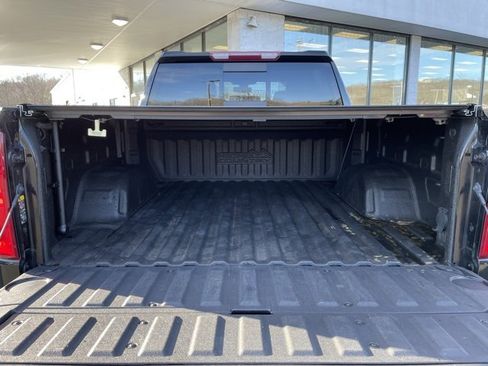 Used 2022 Chevrolet Silverado 1500 High Country image 29