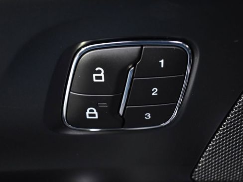 New 2026 Lincoln Nautilus Reserve w/ Jet Appearance Package image 24