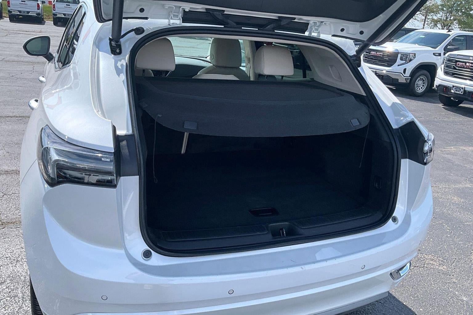 Used 2023 Buick Envision Avenir AWD/4WD image 4