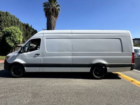 New 2025 Mercedes-Benz Sprinter 2500 image 7