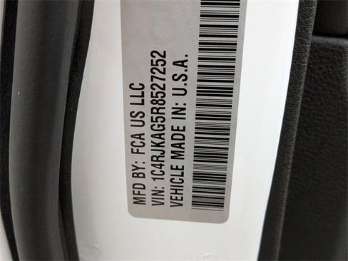 Certified 2024 Jeep Grand Cherokee L Laredo image 33