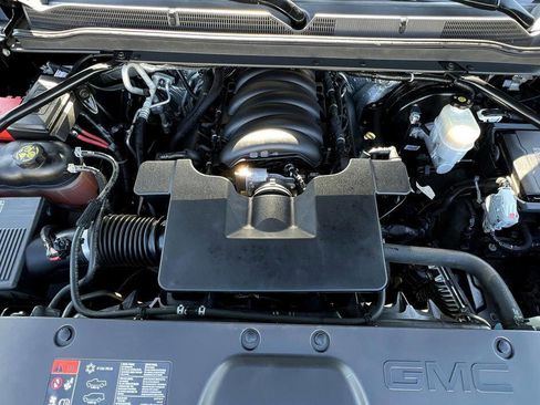 Used 2016 GMC Yukon Denali image 10