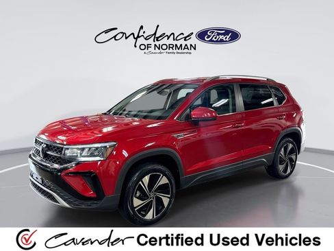 Used 2023 Volkswagen Taos SE AWD/4WD image 1