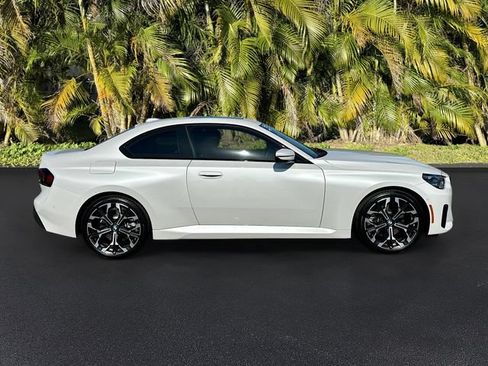 Used 2025 BMW 230i xDrive Coupe w/ Convenience Package AWD/4WD image 3