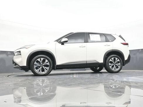 Used 2023 Nissan Rogue SV FWD image 60