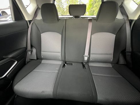 Used 2025 Kia Soul LX w/ LX Technology Package FWD image 38