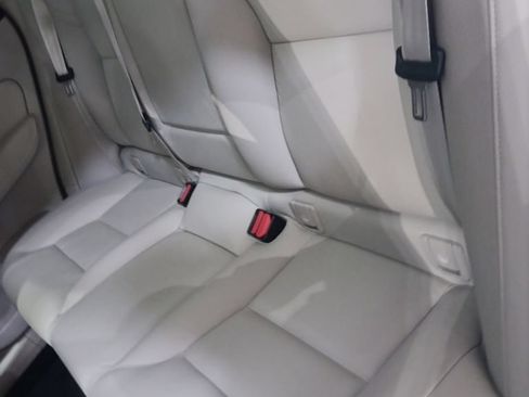 Used 2024 Volvo XC60 B5 Plus w/ Protection Package Premier AWD/4WD image 6