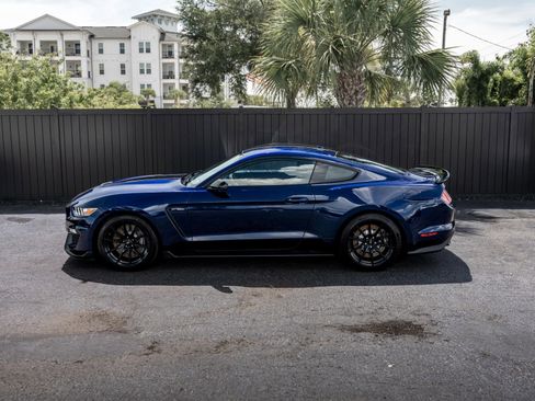 Used 2018 Ford Mustang Shelby GT350 w/ Convenience Package RWD image 30