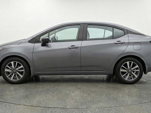 Used 2025 Nissan Versa SV w/ Trunk Package FWD image 4