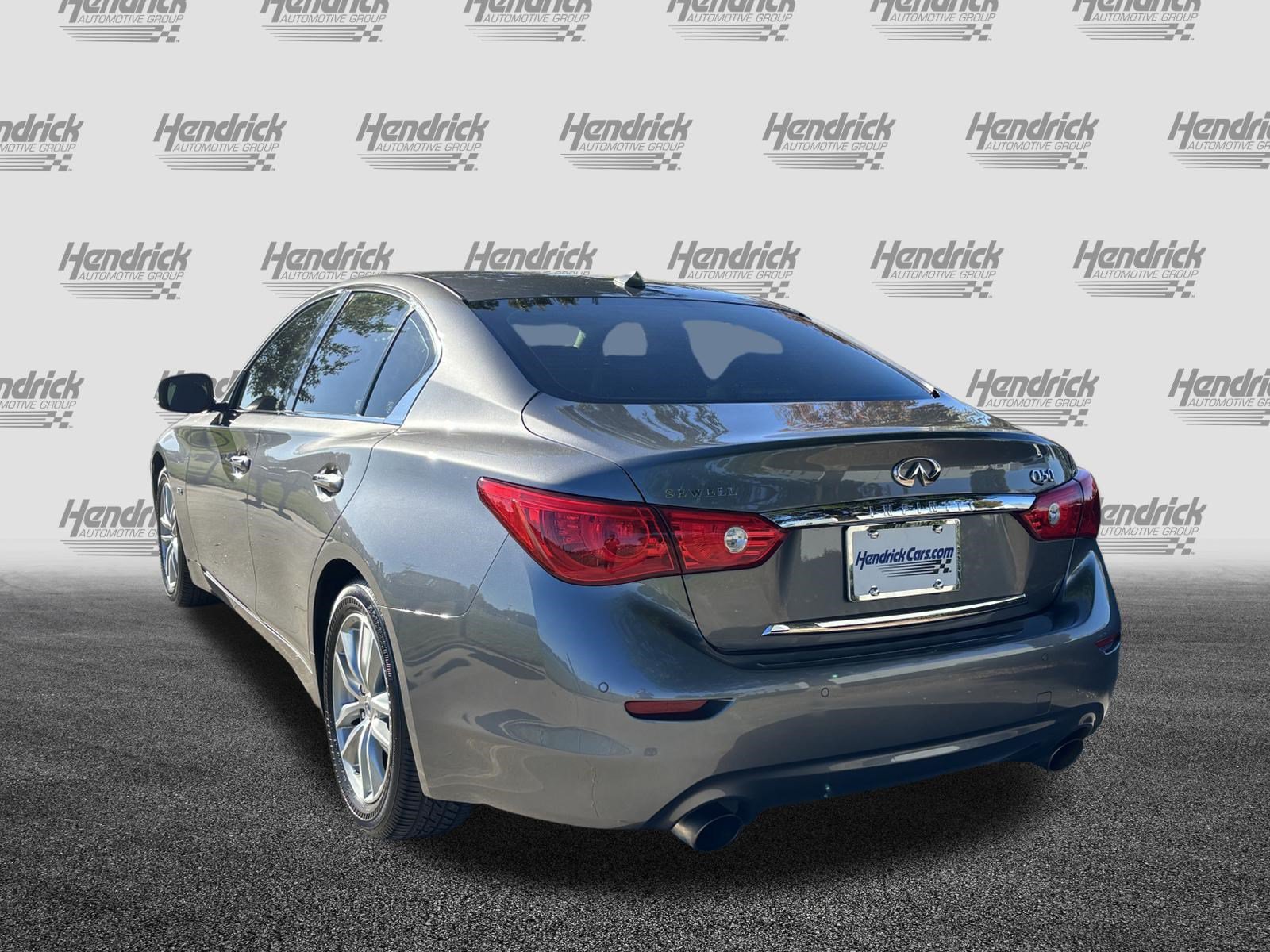 Used 2016 INFINITI Q50 3.0t Premium w/ Driver Assistance Package RWD image 9
